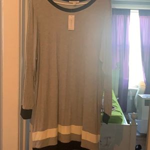 Dress with neutral colors those goes with anything